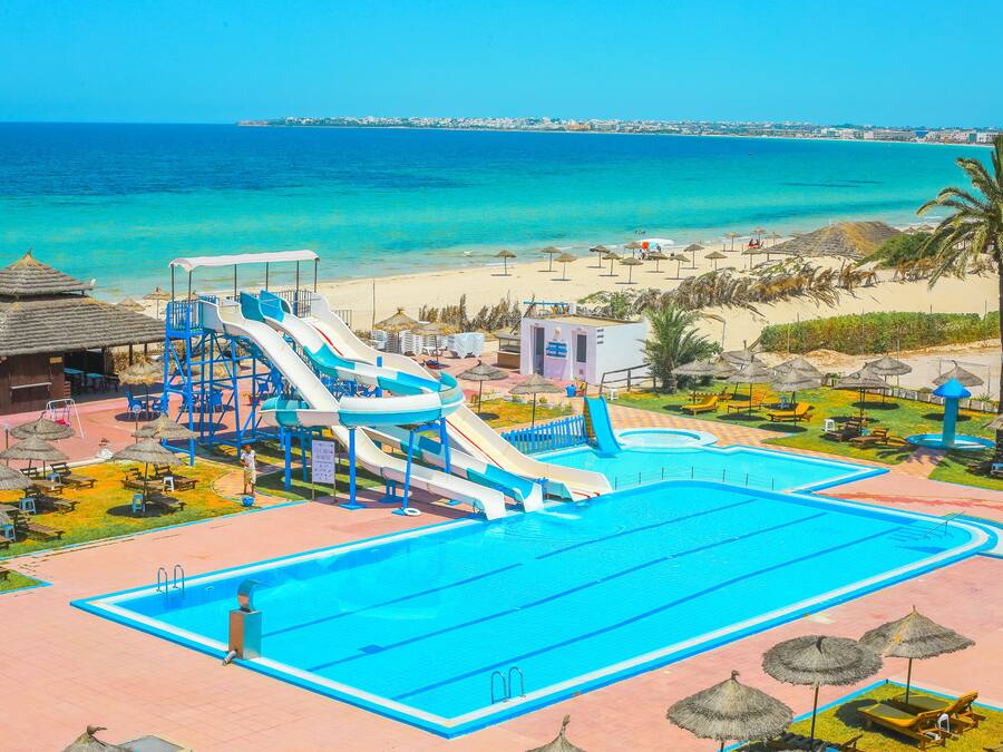 Piscina externa sazonal