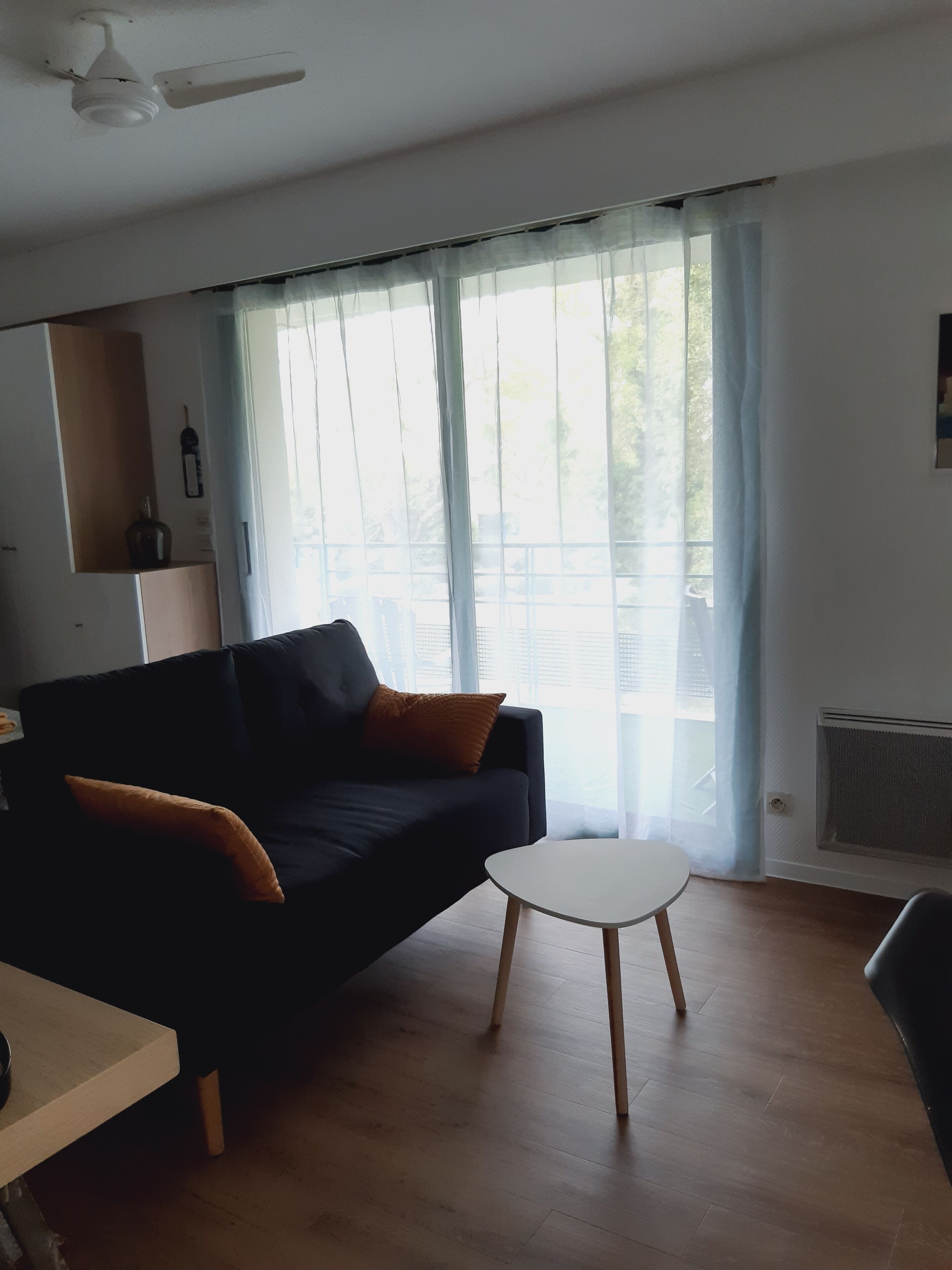 Joli Studio Avec Grand Balcon Et Parking Prive Proche Plage - La Rochelle