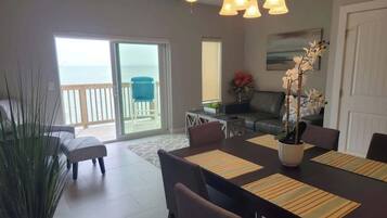 Condo, Multiple Beds, Balcony, Ocean View | Dining