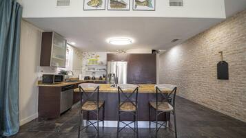 Condo, Multiple Beds, Private Pool, Pool View | Private kitchen | Fridge, microwave, oven, stovetop