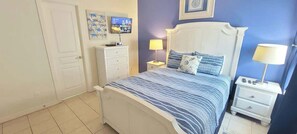 Condo, nhiều giường, bếp, quang cảnh hồ bơi | 2 phòng ngủ, truy cập Internet không dây miễn phí 