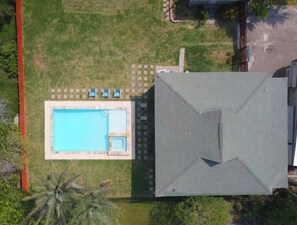 Pool - Madre Azul Bay House (South Padre Island)