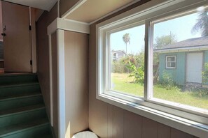 Interior - Madre Azul Bay House (South Padre Island)