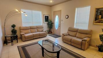 Kondominium, Beberapa Tempat Tidur, kolam renang pribadi, pemandangan kolam renang | Area keluarga | TV