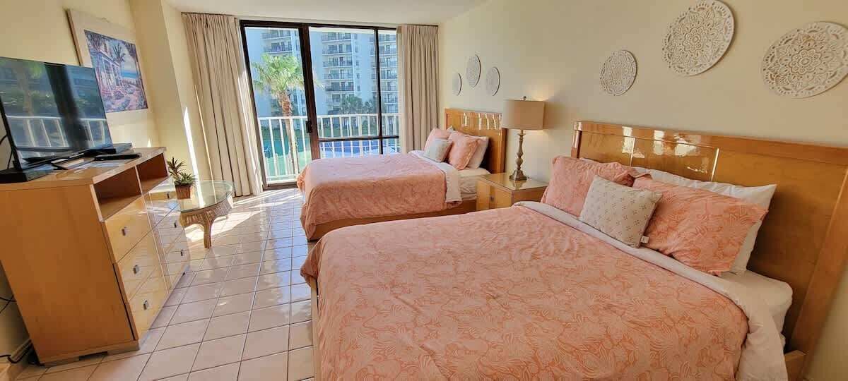 Apartment, Multiple Beds, Balcony, Pool View | 2 bedrooms, free WiFi, bed sheets