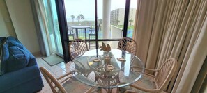 Apartment, Multiple Beds, Balcony, Pool View | Dining
