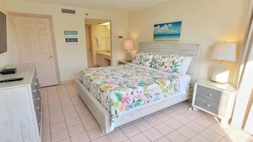 Apartment, Multiple Beds, Balcony, Pool View | 2 bedrooms, free WiFi, bed sheets