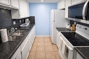 House, Multiple Beds, Pool Access, Pool View | Private kitchen