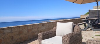 Spacious villa with sea view
