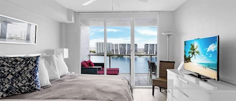 2 室のベッドルーム、アイロン / アイロン台、インターネットアクセス (無料)