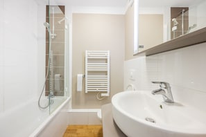 Bathroom - Némo - Appartement avec Terrasse (Courseulles-sur-Mer)