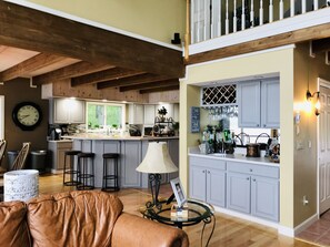 Interior - Luxury Waterfront Home in Windermere Estates (Moultonborough)
