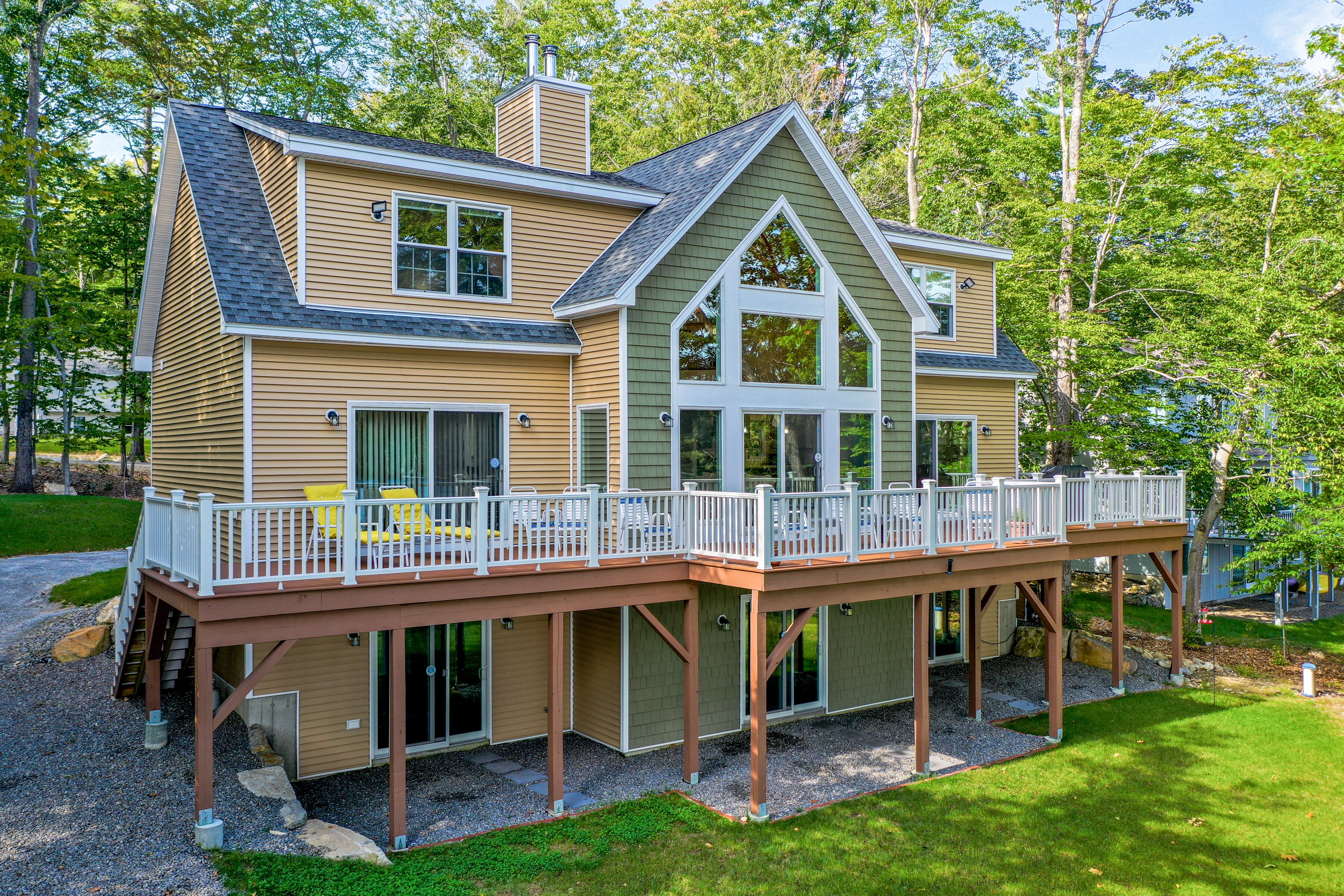 Newer Winnipesaukee Waterfront Home for 10 5 Bedrooms 4 Baths