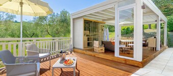 Villa with pool, Jacuzzi and SPA with 4 suites in Rimini