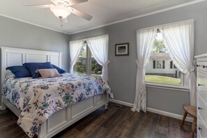 3 chambres, fer et planche à repasser, Wi-Fi gratuit, draps fournis