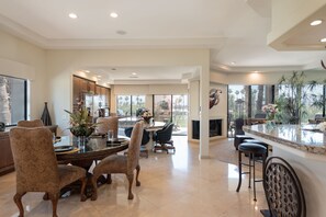 Dining - Luxury Premium Upgraded Home – Palm Desert, CA (Palm Desert)