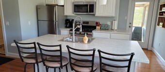 Modern Condo #3!