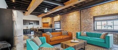 TV a schermo piatto, studio