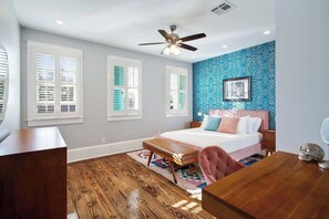 4 bedrooms, desk, iron/ironing board, travel cot