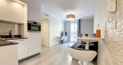 N&J - LE SALEYA - Vieille Ville - TrĂšs proche mer