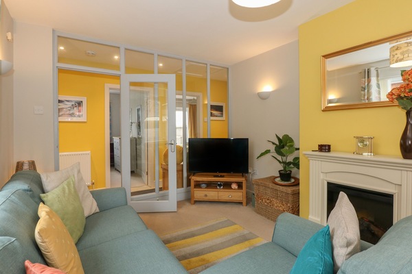 Cottage | Living area
