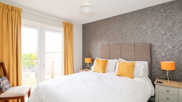 Cottage | 2 bedrooms, individually decorated, individually furnished, free WiFi