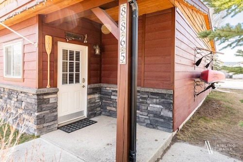 Paddlers Inn - Guide's Suite | Rustic | Charming