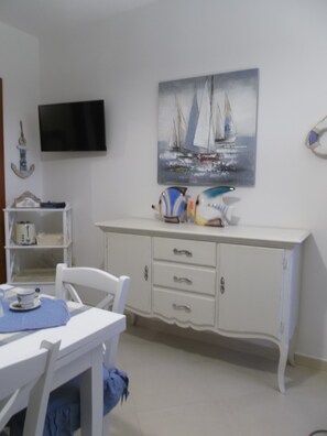 Interior - The Anchor Suite (Sardegna)