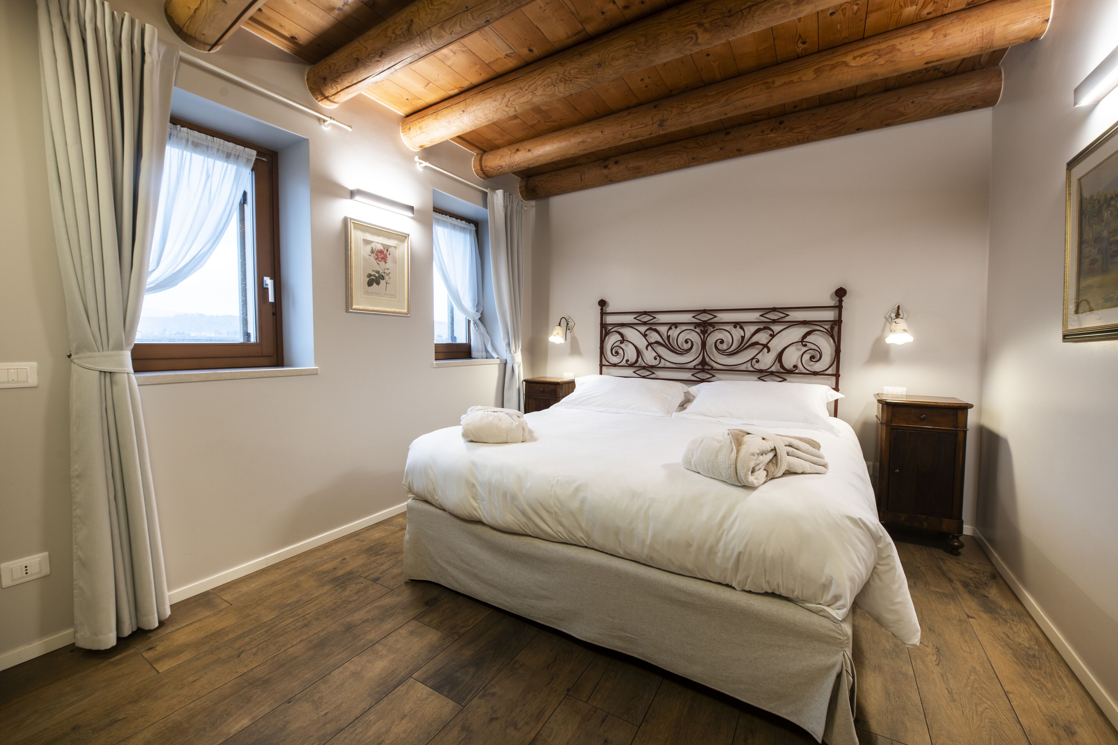 Deluxe Room | Een bureau, verduisterende gordijnen, gratis wifi, beddengoed