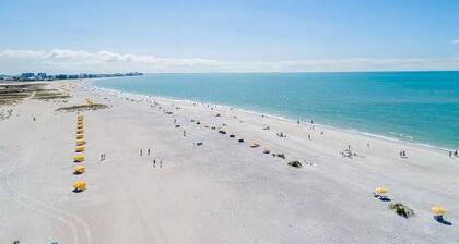 Breathtaking Gulf View ~ 2min to Beach ~ Pool ~ Pkg