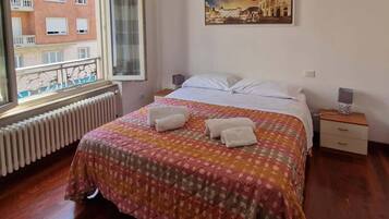 2 Schlafzimmer, Bügeleisen/Bügelbrett, kostenloses WLAN, Bettwäsche