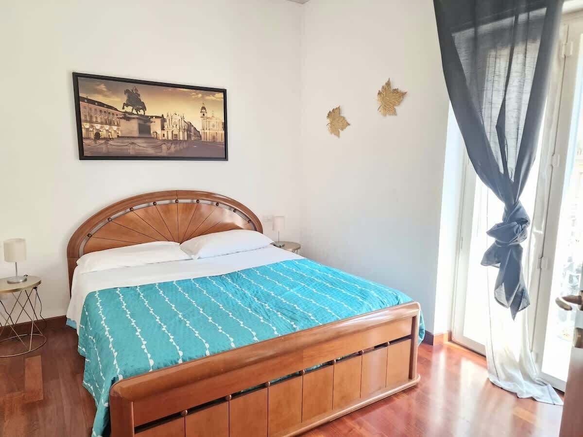 2 slaapkamers, een strijkplank/strijkijzer, gratis wifi, beddengoed