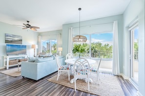 Condo, Multiple Beds (Luau I 6310/6312 ) | Living room