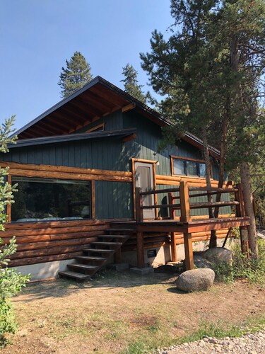 Near Yellowstone, this Cabin will throw you back in time!