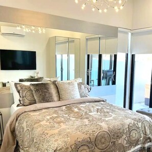 2 bedrooms, desk, iron/ironing board, free WiFi