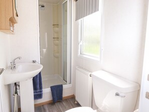 Cottage | Bathroom | Shower - The Maples (Millom)