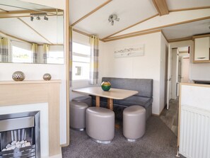 Cottage | 3 bedrooms, individually decorated, individually furnished, free WiFi - The Maples (Millom)