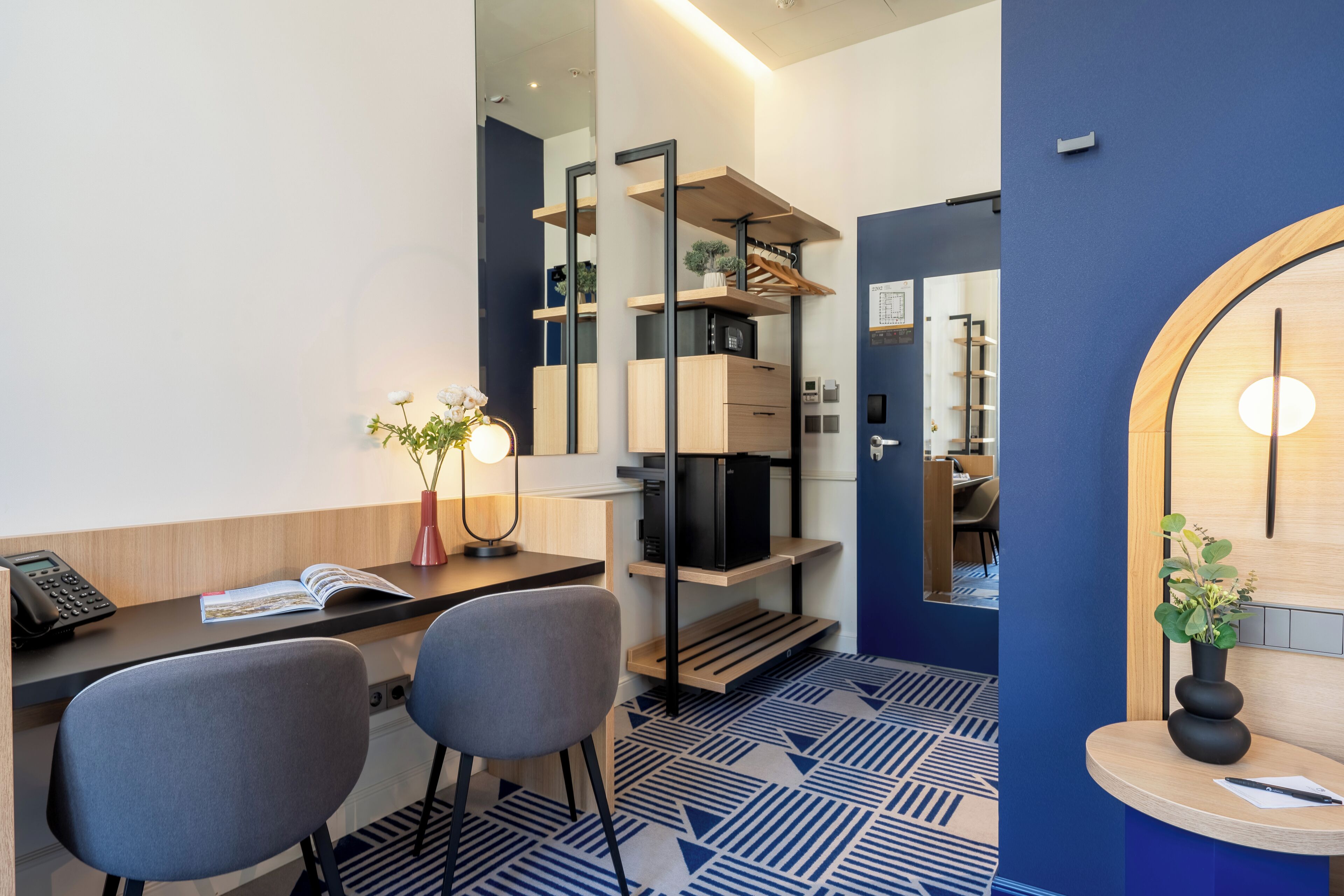 deluxe double room | 1 bedroom, hypo-allergenic bedding, in-room safe, blackout curtains