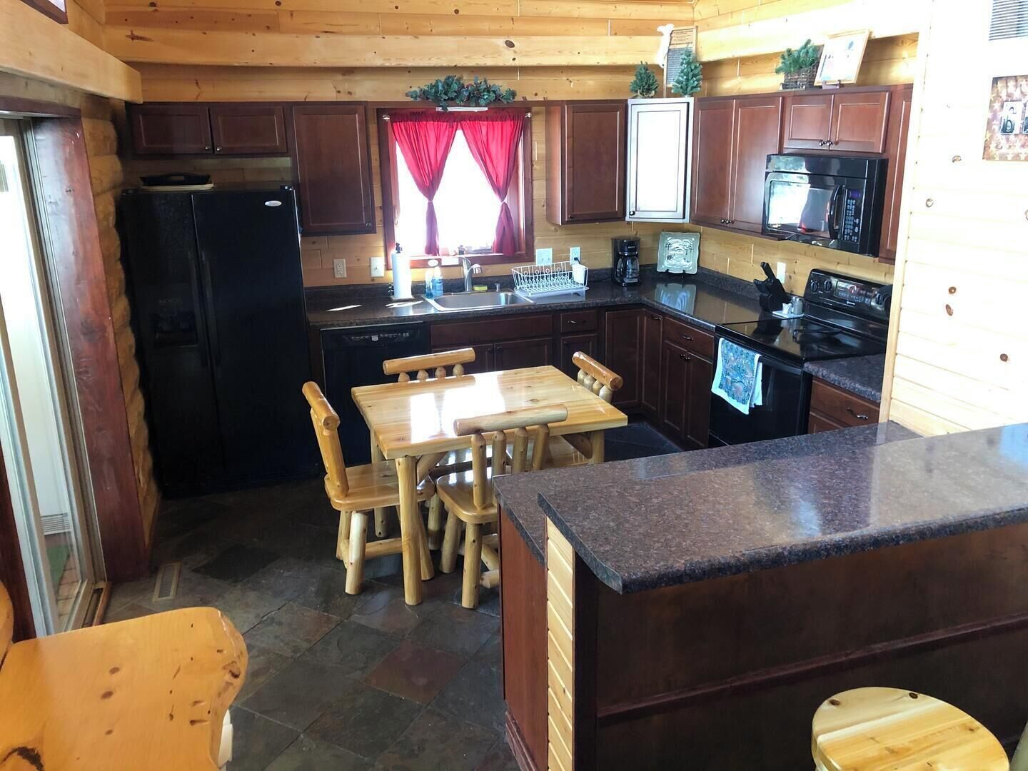 Cabin, Multiple Beds, Hot Tub | Private kitchen | Fridge, microwave, oven, stovetop