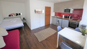 Room - (189OC-4) Cozy Studio Near Beach & Town Centre 189OC-4 (Bournemouth)