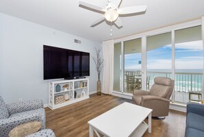 Smart TV - Corner 6th Floor 3BR Condo at Silver Beach Towers! (Destin)