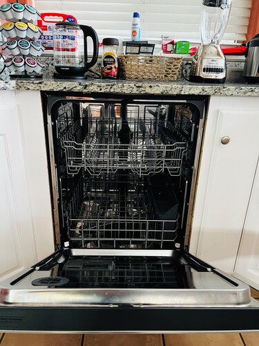 House with beautiful mountain view! 5 min to SUU