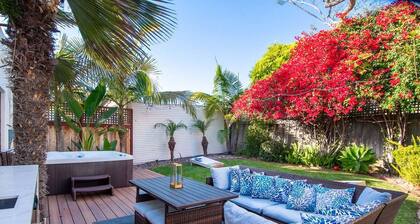 ♦ WHOA!, NEW SEAVIEW OASIS HAS IT ALL - VIEWS ♦ SPA ♦ GAMEROOM ♦