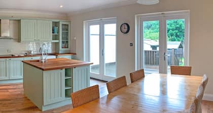 Churchmount Holiday Home Roundwood