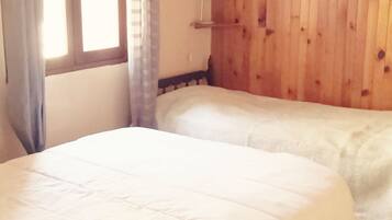 2 Schlafzimmer, Bügeleisen/Bügelbrett, Reisekinderbett, Internetzugang