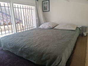 1 chambre, Wi-Fi gratuit, draps fournis