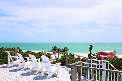 Panoramic Ocean Views, Sleeps 10, Heated Pool