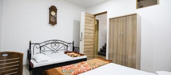 Spacious & Luxurious Family Homestay