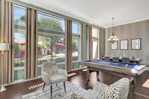 Spielezimmer