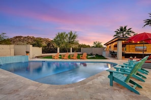 A heated pool - Breathtaking Piestewa Peak Views! Outdoor Haven! (Phoenix)